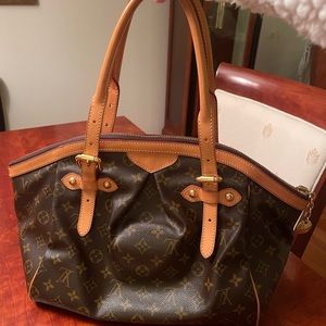 Authentic Louis Vuitton Tivoli GM